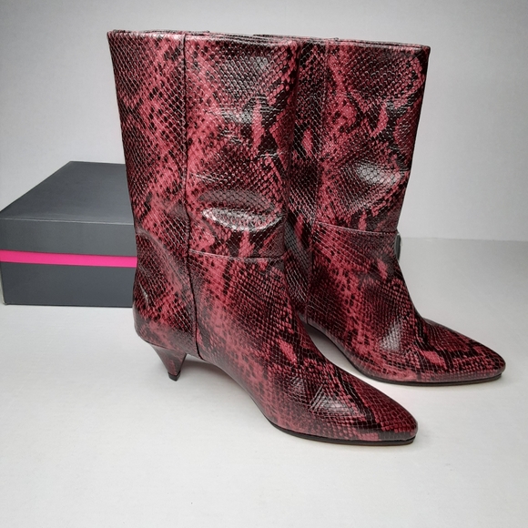 Nib Vince Camuto Rastel Leather Red 